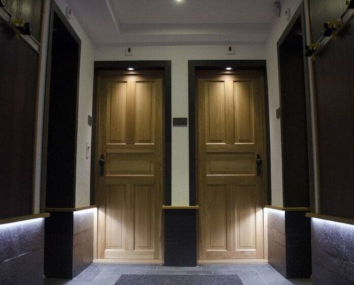 Fotos del hotel Grand Your Home With Common Kitchens:  2