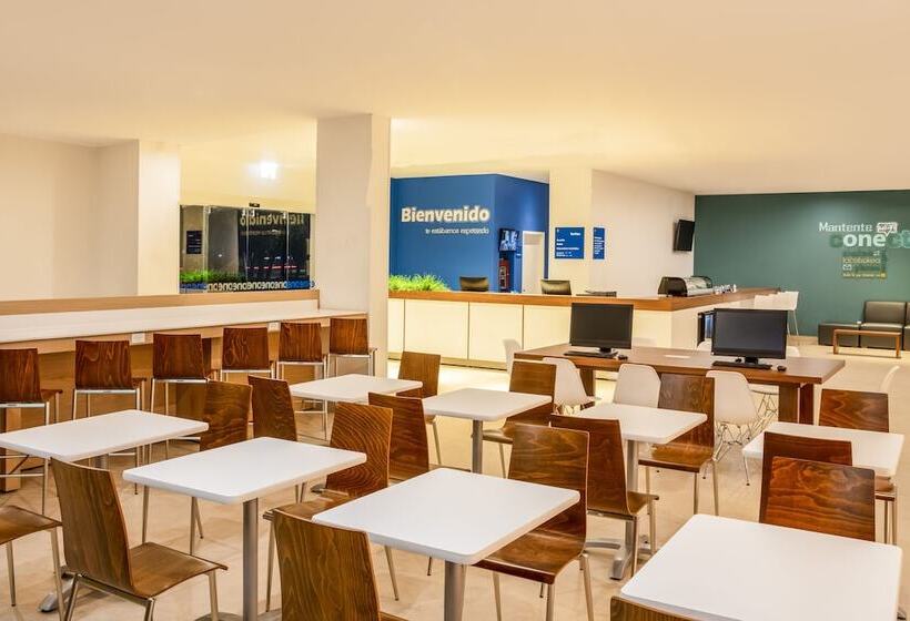 Fotos del hotel One Ciudad De Mexico La Raza:  3