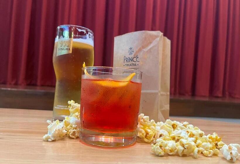 Fotos del hotel Prince Theatre Heritage Stay:  3