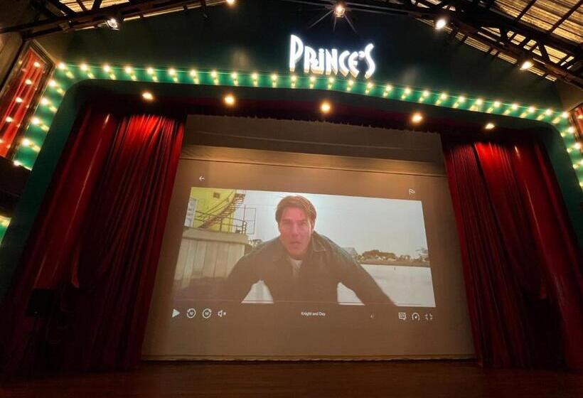 Fotos del hotel Prince Theatre Heritage Stay:  11