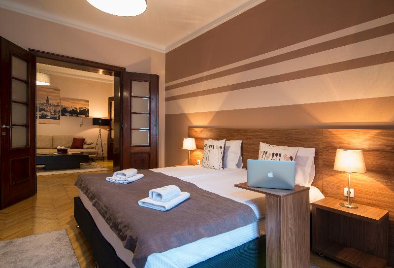 Top Central Apartments 3