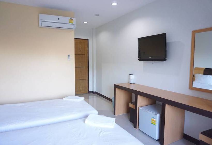 Fotos del hotel Chanprasert House:  8