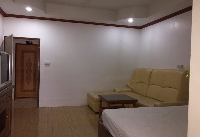 Fotos del hotel Lert Prasert House:  2