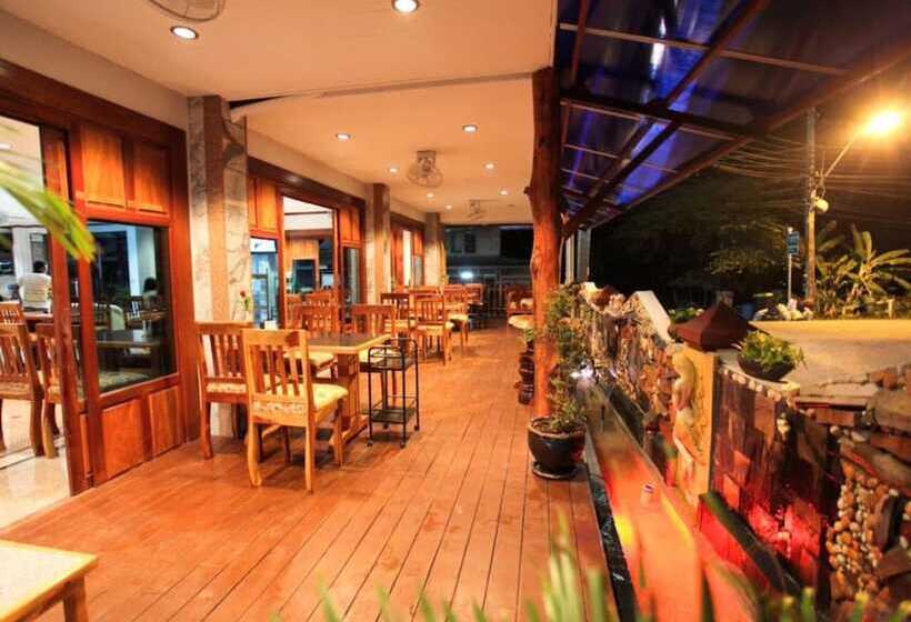 Fotos del hotel Lert Prasert House:  13