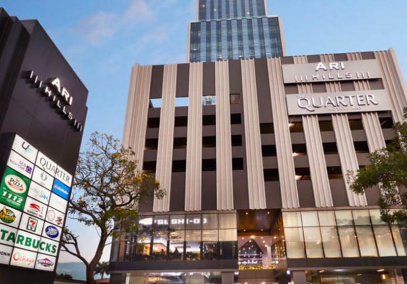 The Quarter Ari By Uhg