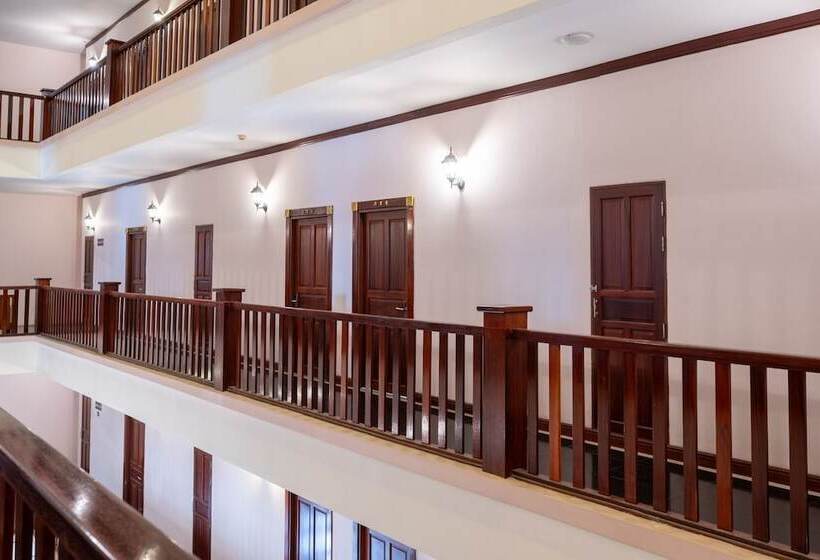 Fotos del hotel St Holiday:  8