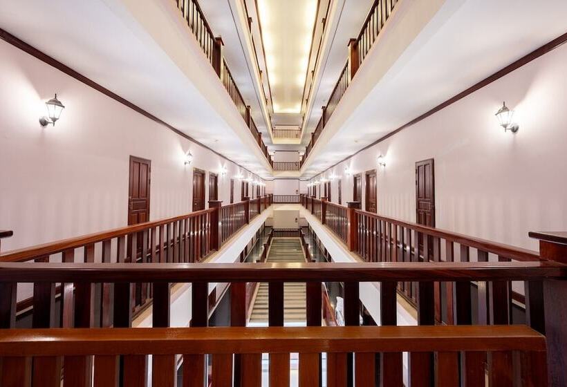 Fotos del hotel St Holiday:  11