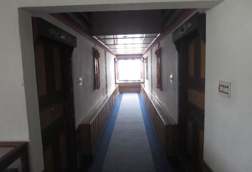 Fotos del hotel Namsay Chholing Resort:  8