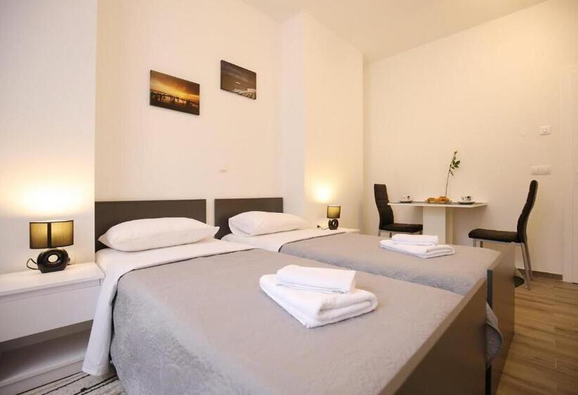 Fotos del hotel Sites Of Zadar Apartments:  5
