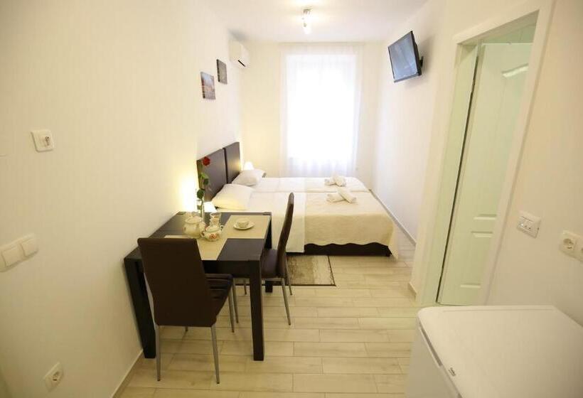 Fotos del hotel Sites Of Zadar Apartments:  10