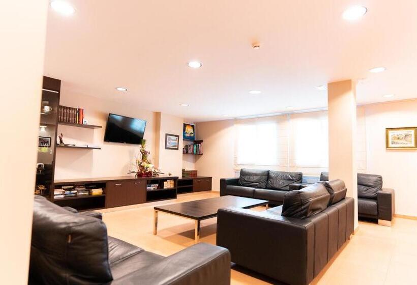 Fotos del hotel Hotel Loar Ferreries:  13