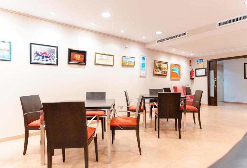 Fotos del hotel Hotel Loar Ferreries:  17