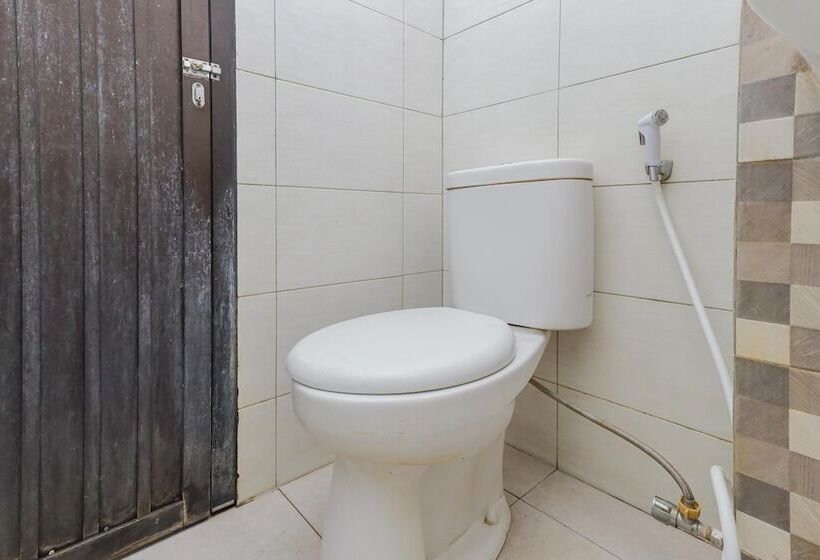 Fotos del hotel Reddoorz Plus Near Upn Veteran 2:  10