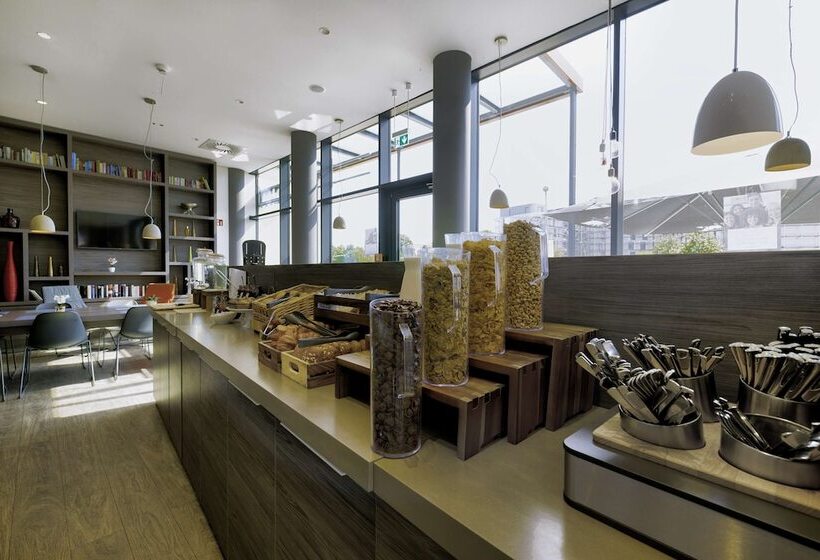 Fotos del hotel Campanile Berlin Brandenburg Airport:  11