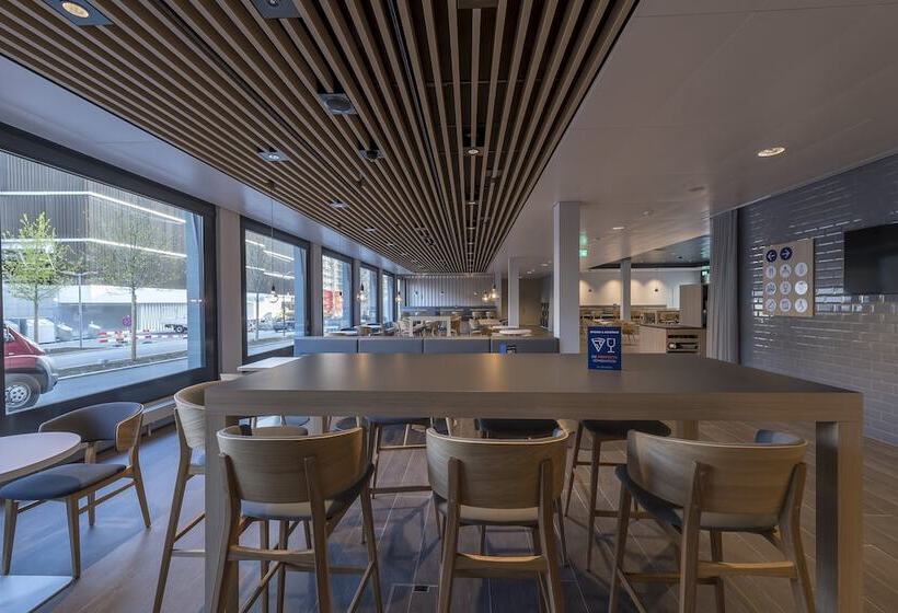 Fotos del hotel Holiday Inn Express Luzern  Kriens:  25