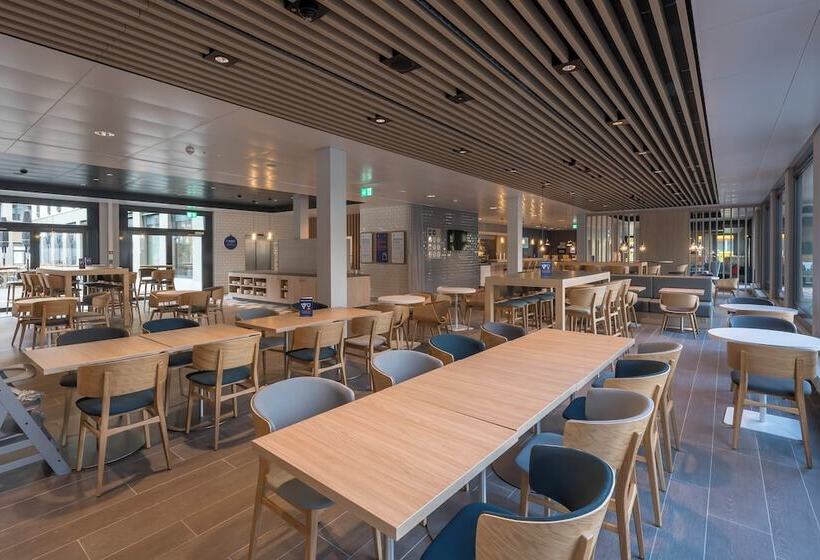 Fotos del hotel Holiday Inn Express Luzern  Kriens:  18