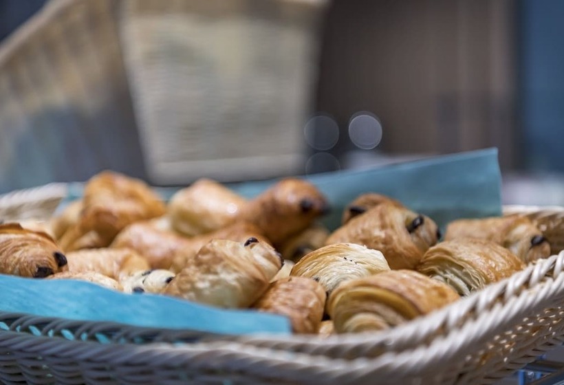 Fotos del hotel Holiday Inn Express Luzern  Kriens:  19