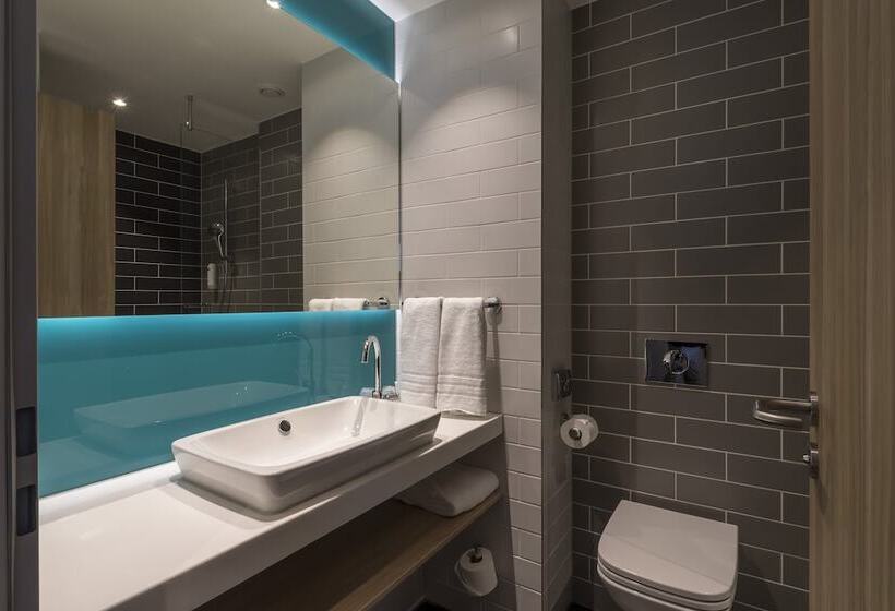 Fotos del hotel Holiday Inn Express Luzern  Kriens:  4