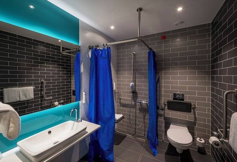 Fotos del hotel Holiday Inn Express Luzern  Kriens:  2