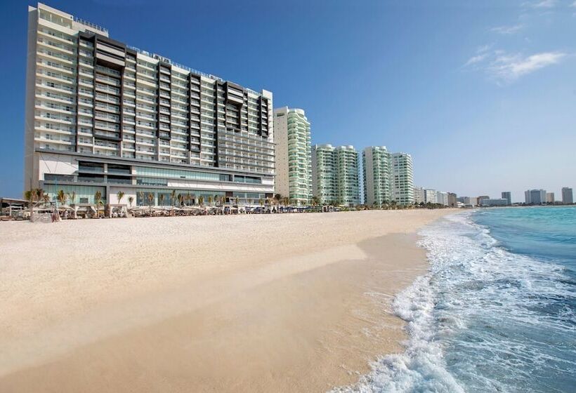 Fotos del hotel Royalton Chic Suites Cancun Resort & Spa Adults Only  All Inclusive:  2