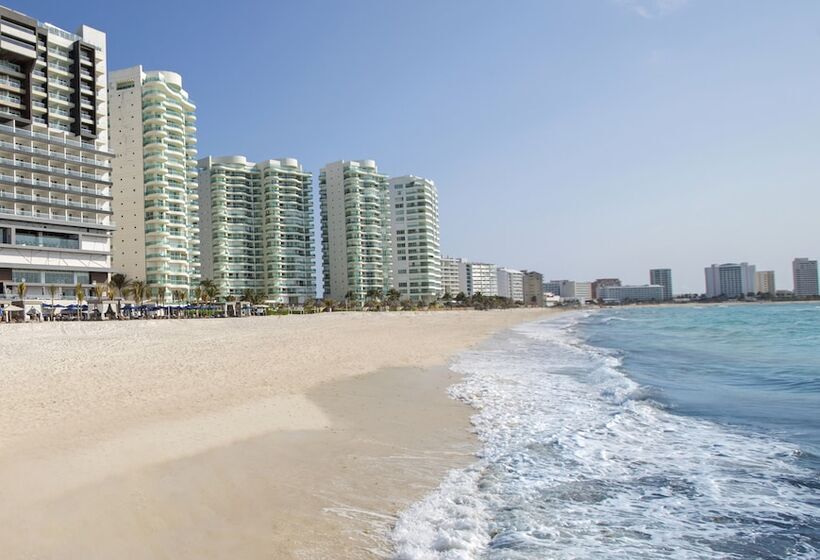 Fotos del hotel Royalton Chic Suites Cancun Resort & Spa Adults Only  All Inclusive:  22