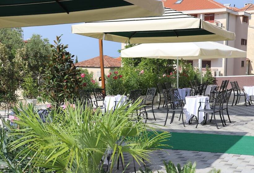 Fotos del hotel Cvita:  3