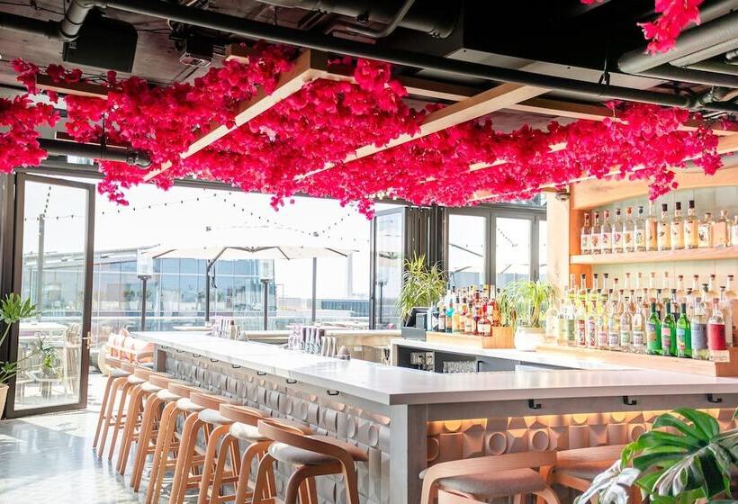 Fotos del hotel Moxy Washington Dc Downtown:  9