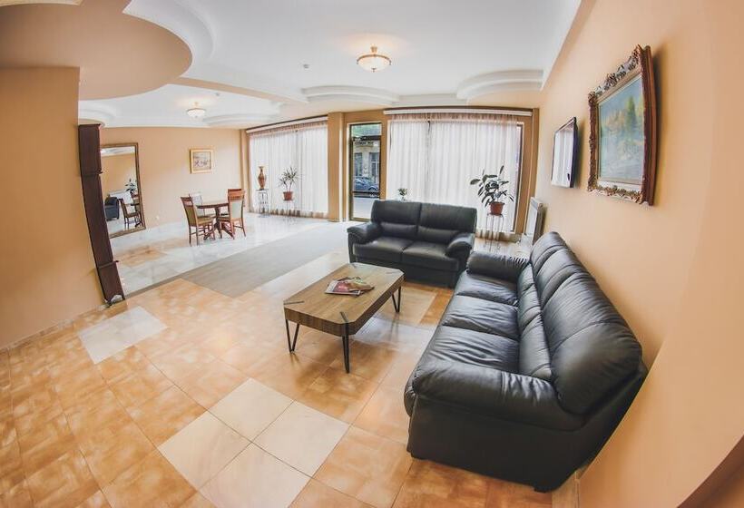 Fotos del hotel Rogas Home:  16