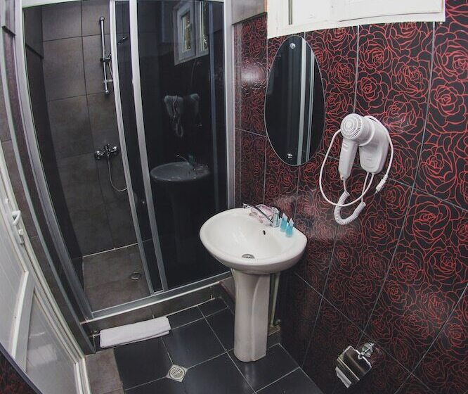 Fotos del hotel Rogas Home:  7