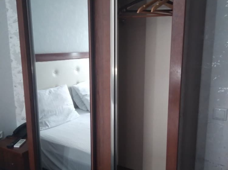 Fotos del hotel Rogas Home:  5