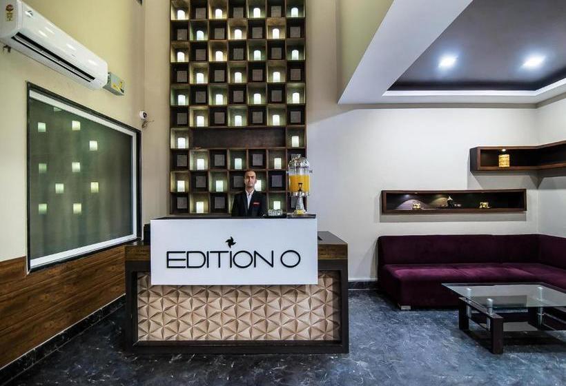 Fotos del hotel Collection O 30003 Dwarka:  11