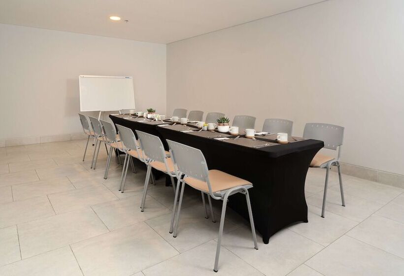 Fotos del hotel Hilton Garden Inn Cali Ciudad Jardin:  16