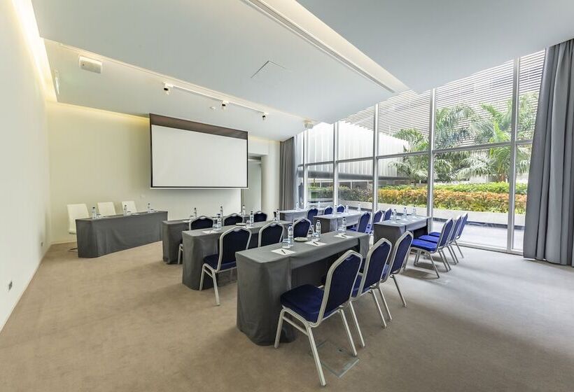 Fotos del hotel Meliá Maputo Sky:  13