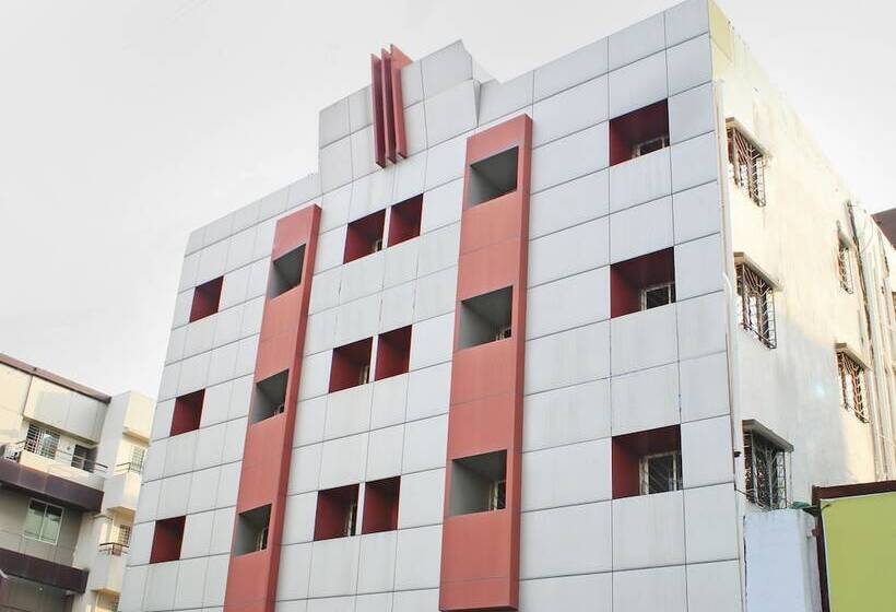 Oyo 22792 Hotel Jayratna