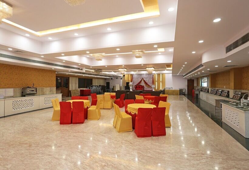 Fotos del hotel Oyo 18999 Flagship Prakash Continental:  8