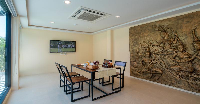 Fotos del hotel Peace Blue Naiharn Naturist Resort Phuket Sha Extra Plus:  10