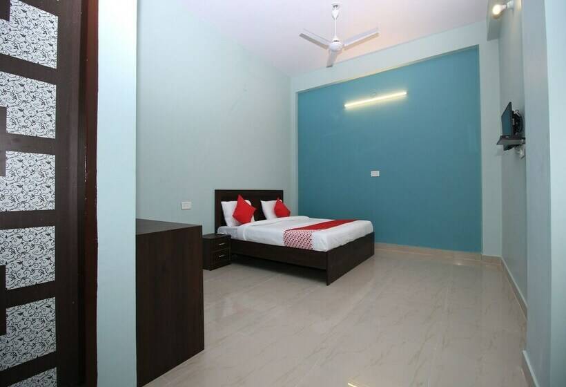 Oyo 16150 Suraj Guest House