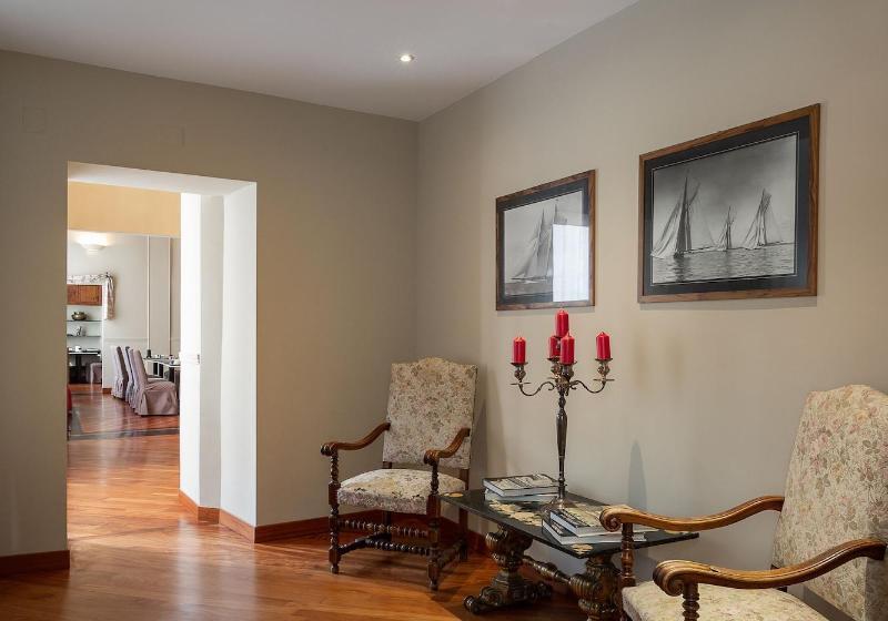 Fotos del hotel Hnn Luxury Suites:  11