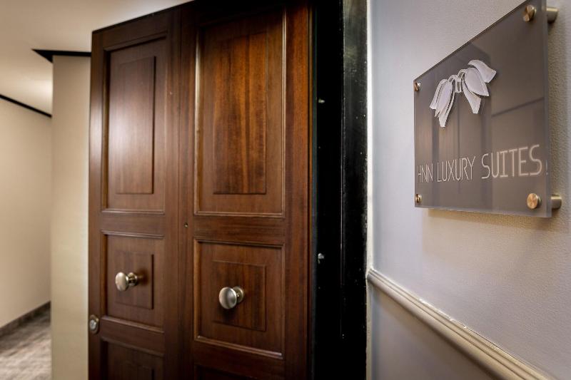 Fotos del hotel Hnn Luxury Suites:  9