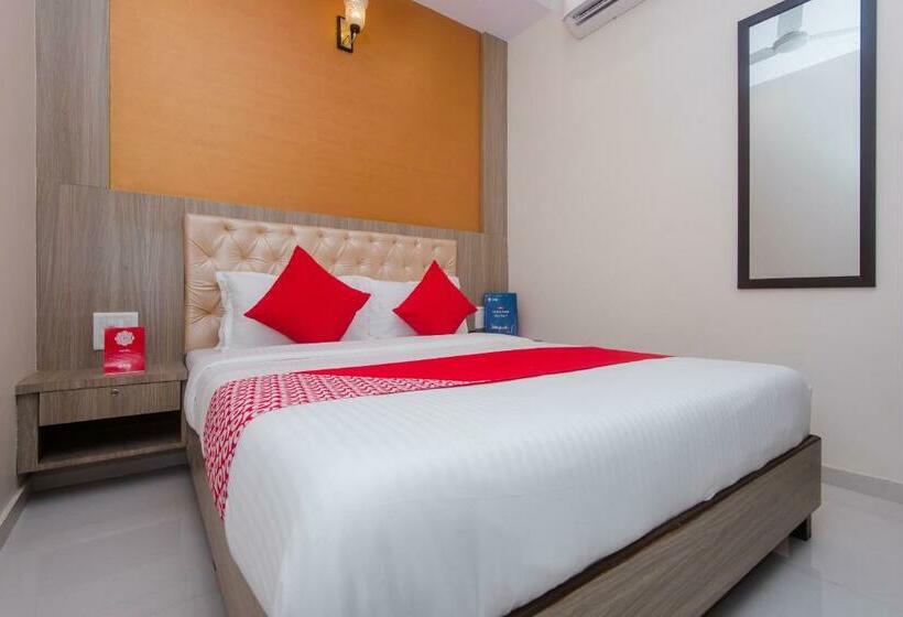 Fotos del hotel Oyo 14056 Golden Arch:  5