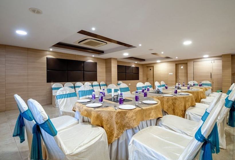 Fotos del hotel Treebo Trend Pl Grand Vishakapatnam:  8