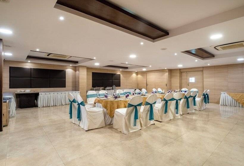 Fotos del hotel Treebo Trend Pl Grand Vishakapatnam:  9