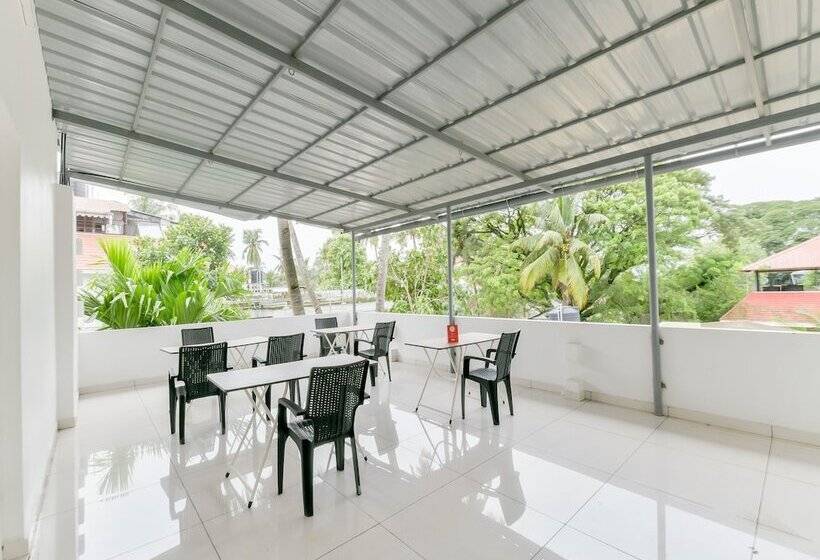 Fotos del hotel Oyo 15973 F Square:  3