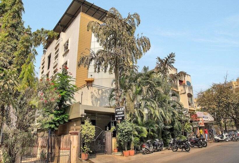 Oyo 12020 Hotel Ratna Regency