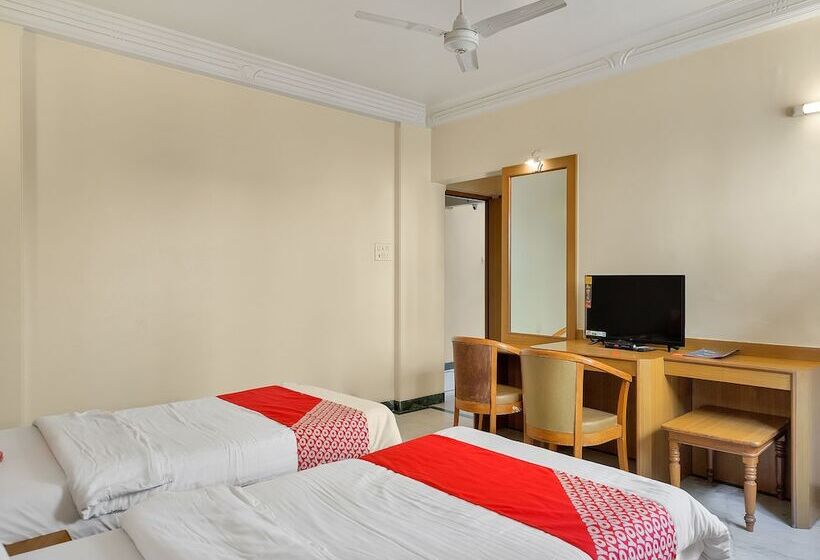 Fotos del hotel Oyo 12020 Hotel Ratna Regency:  11