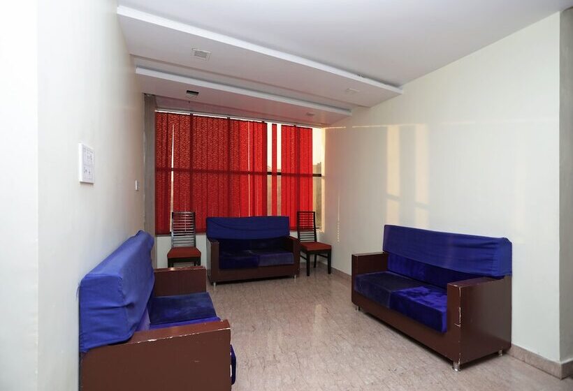 Fotos del hotel Oyo 11973 Badri Palace:  7