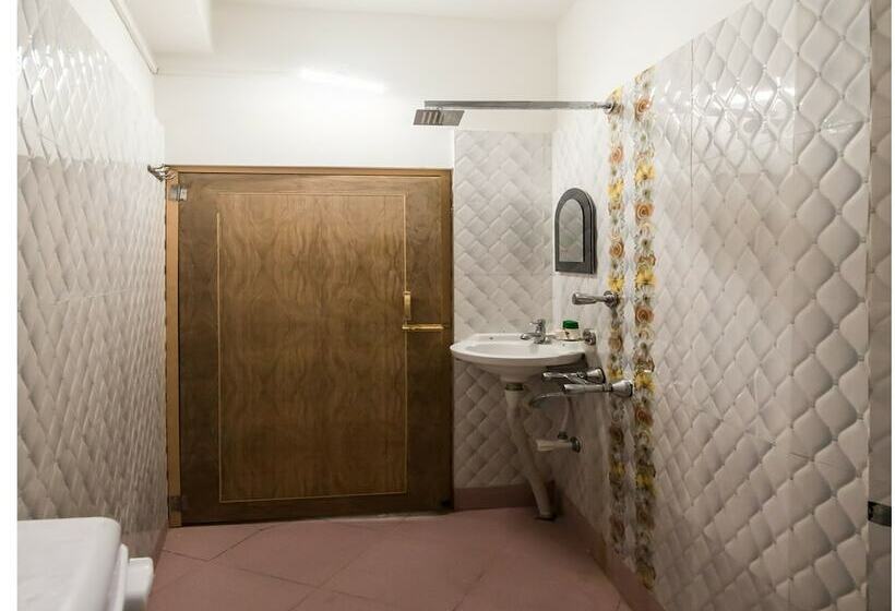 Fotos del hotel Oyo 10471 Hotel Samrat Palace:  13