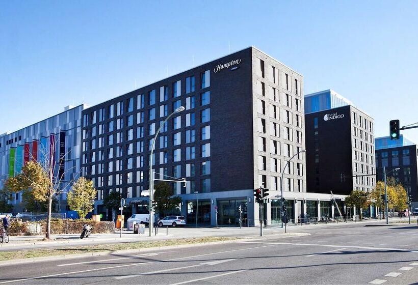 Hampton By Hilton Berlin City East Side Gallery