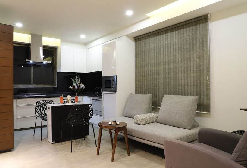 Fotos del hotel Ebony Residency:  24