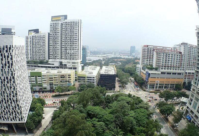 De Elements Business  Damansara